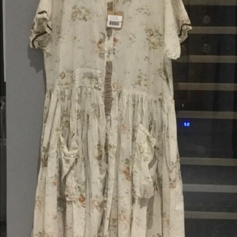 ISO magnolia pearl antonetta dress !
